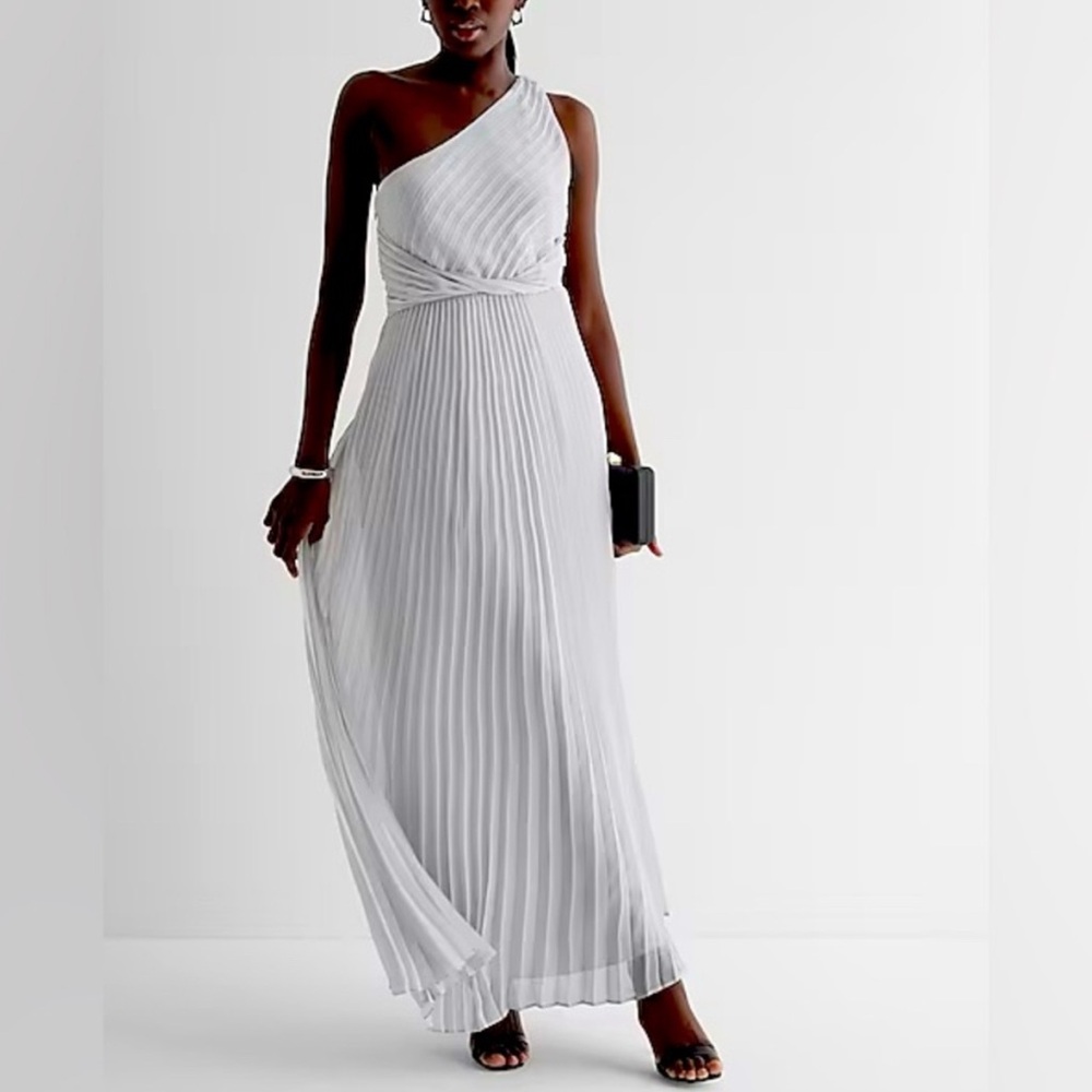 NWT Express One Shoulder Twist Front Pleated Maxi Dress size XS